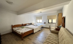8 bedrooms house with the big plot in Kalavasos 8 bedrooms house with the big plot in Kalavasos