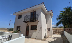 Beautiful 3 bedroom house for sale in Anarita