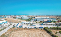 Land 4051 m2 for sale in Aradippou, Larnaca