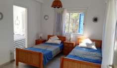 4+1 bedroom house in Pervolia only 50 metres from the beach 