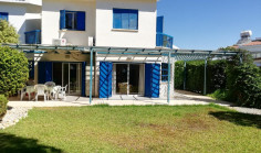 4+1 bedroom house in Pervolia only 50 metres from the beach 