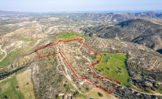 Agricultural 41138 m2 for sale in Larnaca