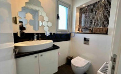 Spacious five bedroom villa in affluent Agios Athanasios 