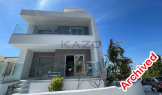 Modern 5 bedroom all en-suite detached house with sea view in Agia Fyla 