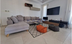 Stylish penthouse apartment with elevator in Columbia 