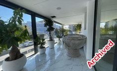 Modern furnished apartment with pool and gym in Polemidia 