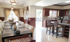 Spacious villa in Agios Tychonas with sea view 