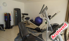 Spacious 3 bedroom apartment with sea view in Agios Tychonas 