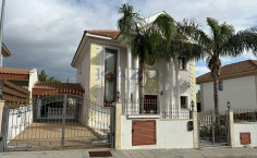 Spacious Mouttagiaka villa with private pool for sale 