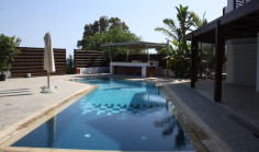 First line three bedroom sea front home with pool 