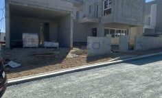 Modern 4 bedroom detached house with pool in Agios Athanasios 