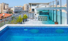 Spacious penthouse with pool in Agios Nektarios 