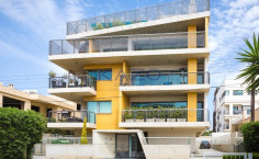 Spacious penthouse with pool in Agios Nektarios 
