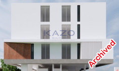 Charming 3 bedroom top floor apartment with pool in Agios Athanasios 
