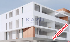 Charming 3 bedroom top floor apartment with pool in Agios Athanasios 