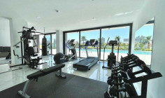 Modern 3 bedroom apartment with sea view in Mouttagiaka 
