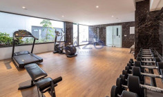 Modern penthouse with pool and gym on the sea side in Parekklisia 