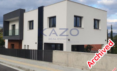 Spacious villa with pool and 3 bedrooms in Pyrgos 