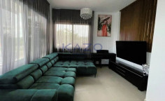 Resale five bedroom villa for sale in Souni area 