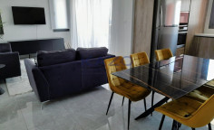 Beautiful 3 bedroom apartment with swimming pool for sale in Mouttagiaka