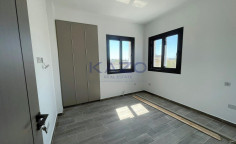 Modern maisonette with 3 bedrooms in lively Pyrgos 