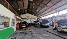 Garage shop in excellent condition in Agios Ioannis area 