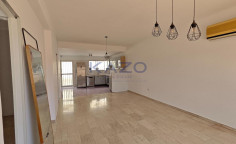 Excellent three bedroom maisonette for sale in Mesa Geitonia area 