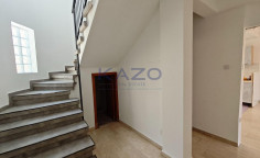 Excellent three bedroom maisonette for sale in Mesa Geitonia area 