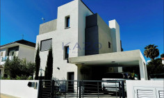 Modern 3 bedroom detached house in Parekklisia village 