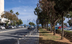 Commercial sea front office for sale in Neapolis 