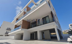 Modern 3+2 bedroom top floor apartment in Agios Athanasios 