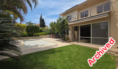 Spacious detached house with pool and sea view in Agios Athanasios 