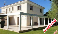Detached house with garden in Anthoupoli 