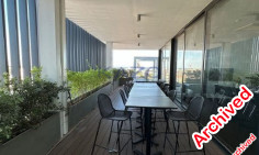Top floor 225m2 office rent in Columbia center 