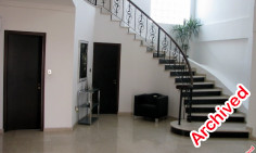 5 bedrooms house in Oroklini 