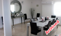 5 bedrooms house in Oroklini 