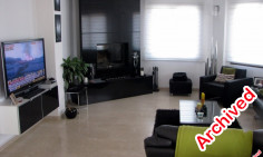 5 bedrooms house in Oroklini 