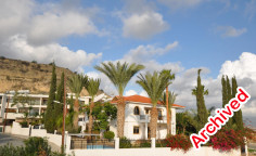 5 bedrooms house in Oroklini 
