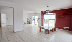 Penthouse apartment with sea view in Kato Paphos 