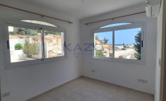 Penthouse apartment with sea view in Kato Paphos 