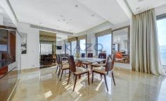 Stunning 3-bedroom apartment with sea view in Mouttagiaka 