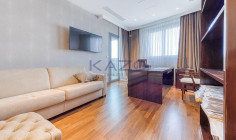 Stunning 3-bedroom apartment with sea view in Mouttagiaka 