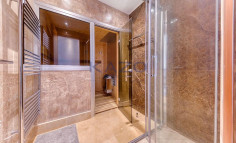 Stunning 3-bedroom apartment with sea view in Mouttagiaka 
