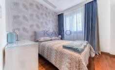 Stunning 3-bedroom apartment with sea view in Mouttagiaka 