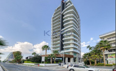 Stunning 3-bedroom apartment with sea view in Mouttagiaka 