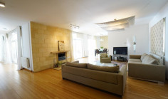 6 bedroom house to rent in Makedonitissa