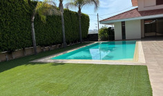 6 bedrooms house for sale in Strovolos