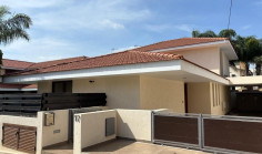 6 bedrooms house for sale in Strovolos