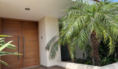 6 bedrooms house for sale in Strovolos