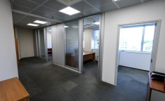 Commercial 400 m2 for rent in Engomi